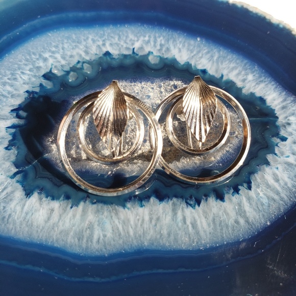 Krementz Jewelry - Vintage KREMENTZ Earrings!!!!!